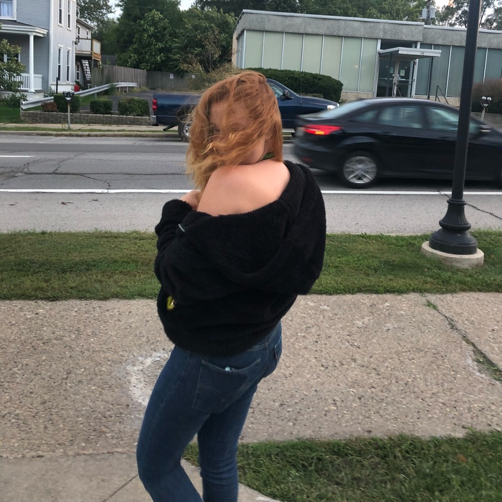 Meet your Posher, Isabel